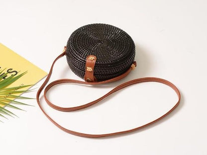 Rattan bag ins diagonal mini bag Sen basket basket tweezers retro literary hand-woven leather buckle bag