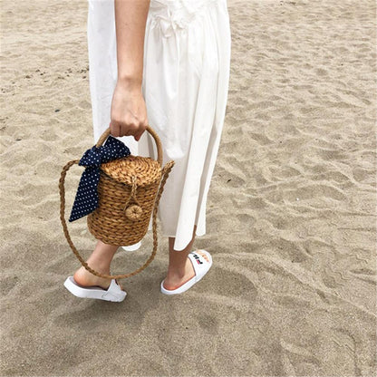 Mori Bowknot Beach Woven Hand-held Messenger Ladies Straw Bag